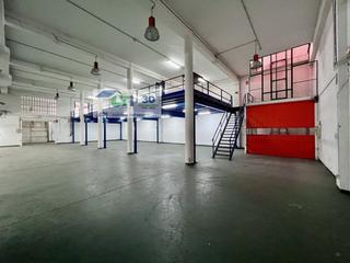 Location Bâtiment à usage industriel  Naves 45-46. Nave de 2700m2 aprox, pol el portazgo