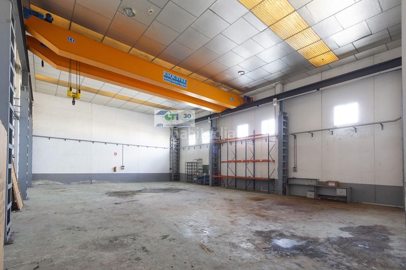 Foto 107278f9-2528-4d0e-b788-02567f3b7891. Fabrikhalle in Puebla de Alfindén (La)