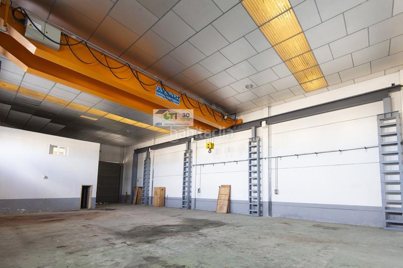 Foto 9ef82c17-8936-494d-8a23-6c16e690c172. Fabrikhalle in Puebla de Alfindén (La)