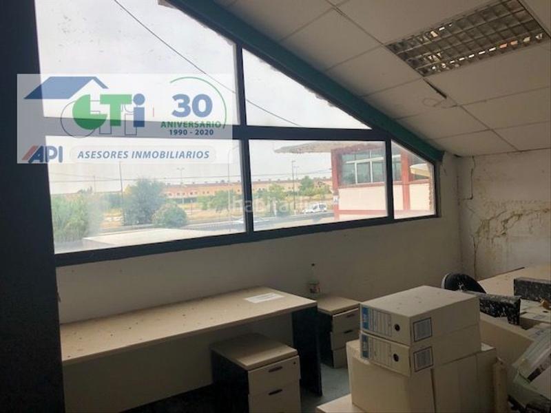 Foto 0b475891-c85b-4c81-82ef-39b7569fec26. Nau industrial a Utebo