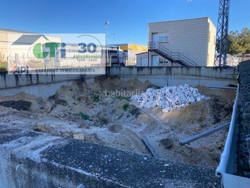 Foto e1c01e02-200d-4cc5-a2d8-07aaf305b39b. Nave industrial  de 11.450m2 en venta sobre parcela de 66.671m2 con 11 puentes grxfaa en polxedgono valdeferrxedn x2013 ejea de los en Ejea de los Caballeros