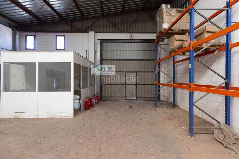 Foto 659684f8-47c1-4c20-b0a4-5ea560b3e6a8. Nave industrial btv, nave en venta con inquilino. ideal inversores en Puebla de Alfindén (La)