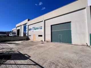 Industrial building  Centrovia, c/ buenos aires ,. Nave en venta de 1212 m2 construidos  804m2 de terreno en polxcd