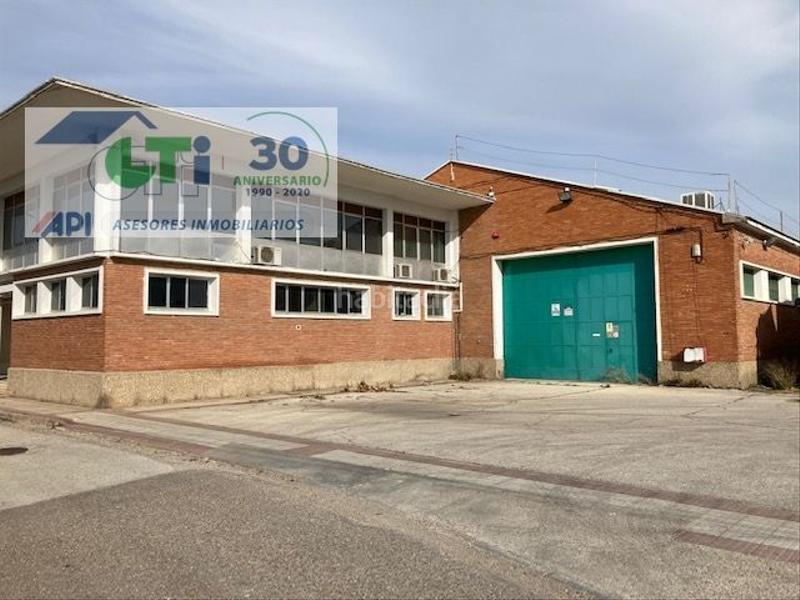 Foto 3906b200-7759-4a7c-a827-4c5636dcb4a4. Nau industrial a Utebo