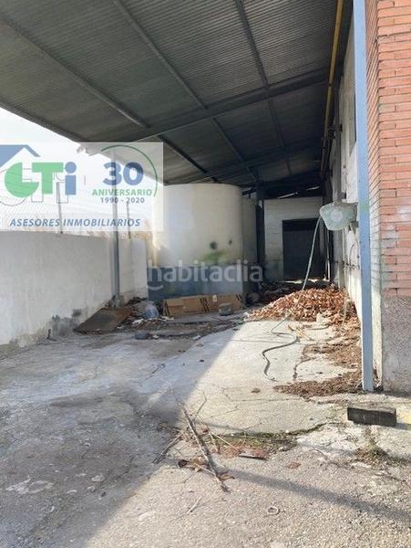 Foto 39fd60fa-db85-415b-b89f-4a39ff9d1951. Nau industrial a Utebo