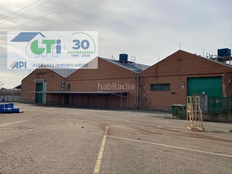 Foto 460709fa-0d86-4dd7-9e08-bbe2a772466c. Nau industrial a Utebo