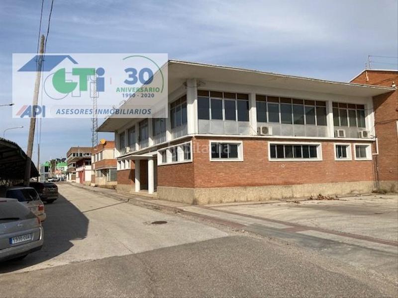 Foto 4f743e9a-8d90-4aed-ad1f-1deef729c63e. Nau industrial a Utebo