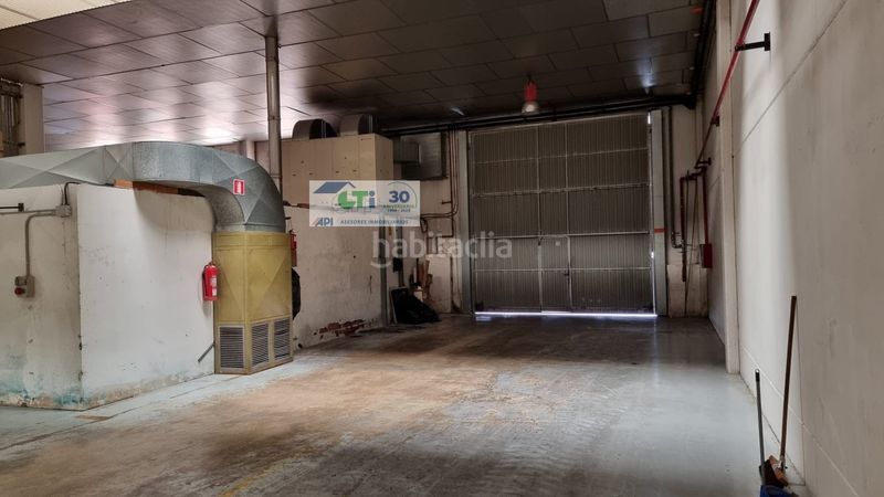 Foto 9a038384-c39c-4346-bcf7-6a6793f99b54. Nau industrial a Avenida Cataluña Zaragoza