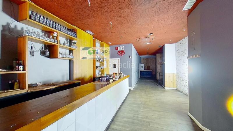 Foto 6dad0a72-3cc8-4579-ba29-3217fe92e0f9. Alquiler local comercial local alquiler calle lacarra de miguel en Zaragoza