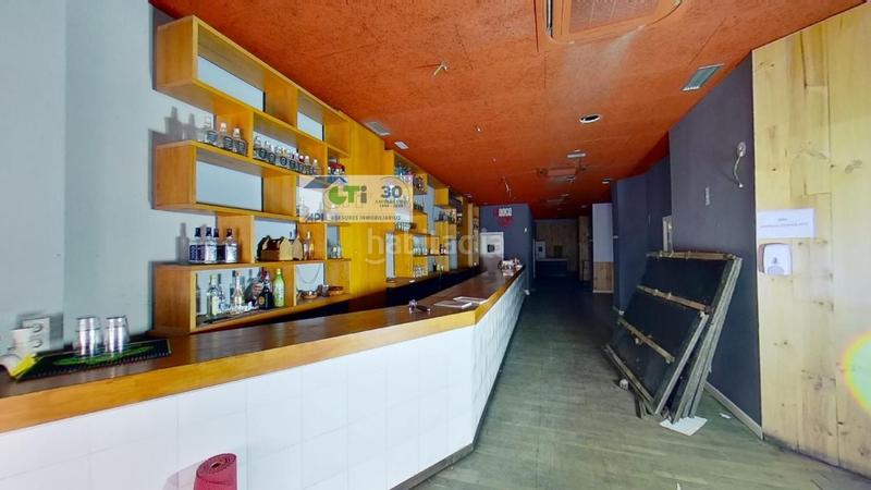 Foto d81f5136-ec58-4468-bc00-6d82d3c558d5. Alquiler local comercial local alquiler calle lacarra de miguel en Zaragoza