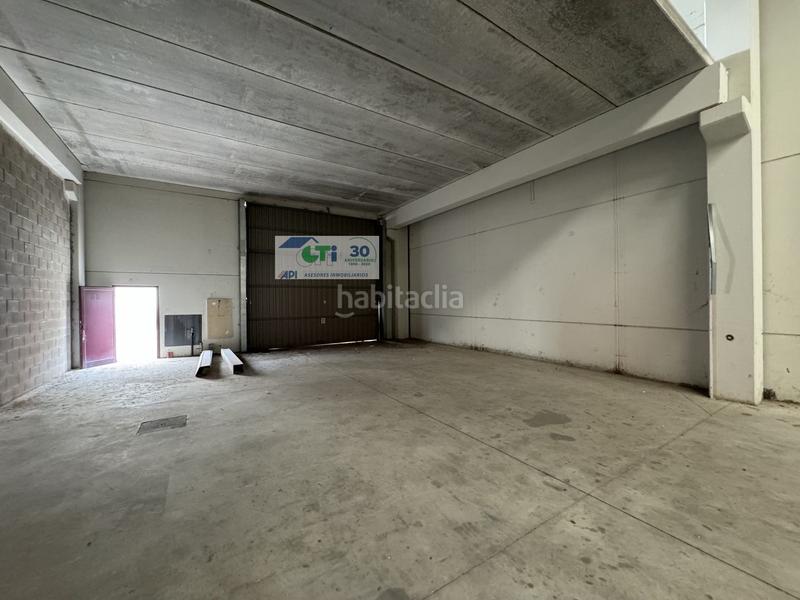 Foto 01ebaffd-7557-45ad-a601-0ce934d08274. Industrial building in Cuarte de Huerva