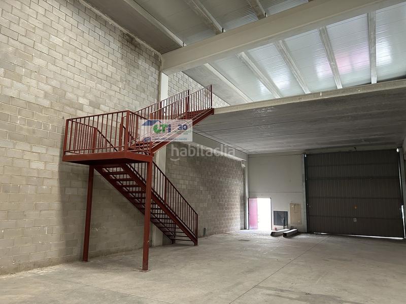 Foto 6975b748-a0ac-45f6-8115-7f2fa8f7673a. Industrial building in Cuarte de Huerva