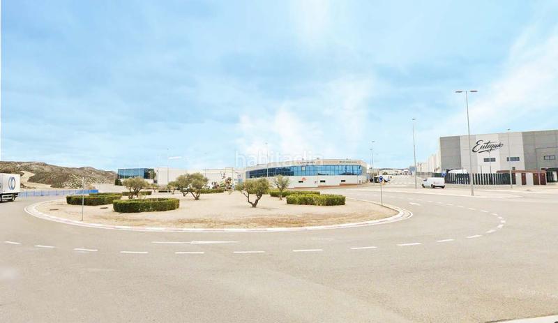 Foto df39cc2e-3739-4f6b-8285-0c3e28e3d89f. Industrial building in Cuarte de Huerva