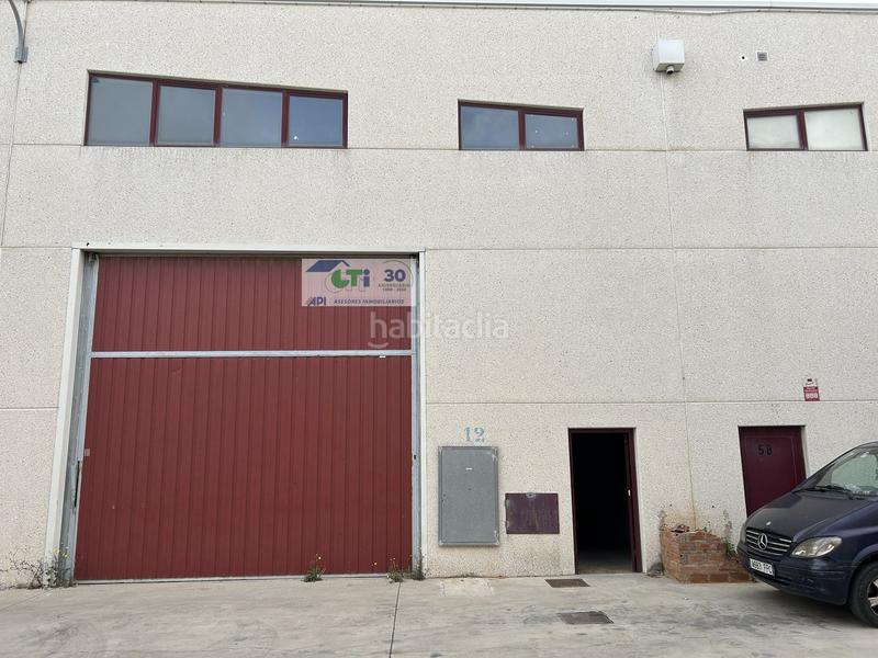 Foto e41c504f-7eda-4eff-bd9e-f70d4043b3ea. Industrial building in Cuarte de Huerva