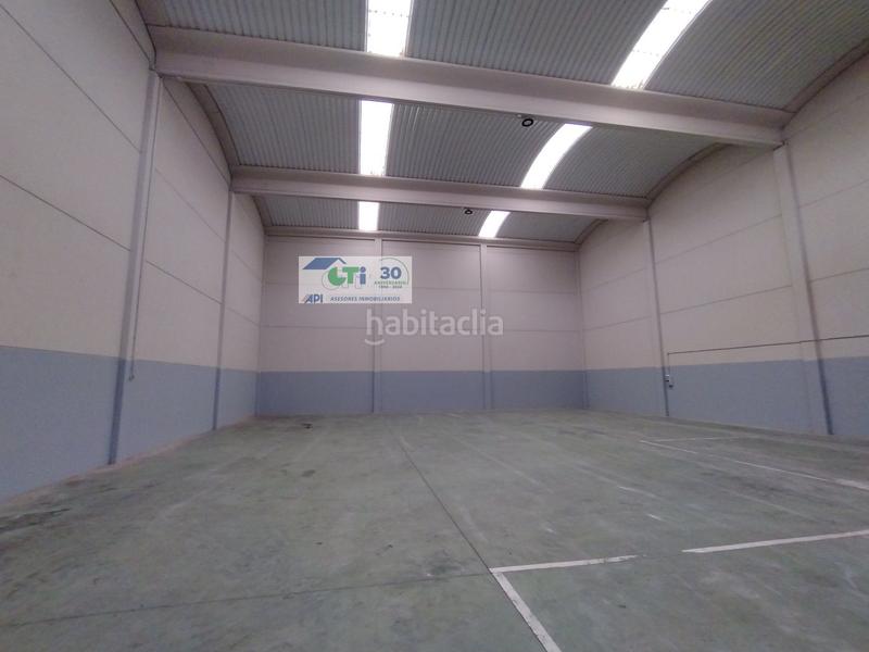 Foto 869daaec-f1c6-4cd7-b446-0235334f4d70. Capannone industriale in Garrapinillos Zaragoza