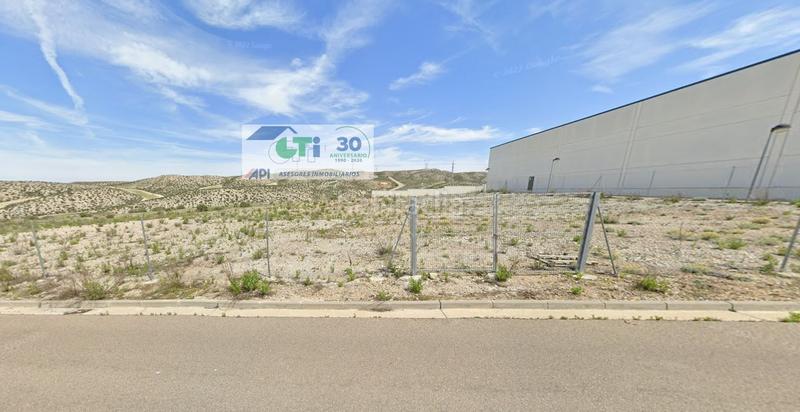 Foto af0a482f-3917-4d16-b56e-b154b192e0ad. Miete gewerbliches grundstück in Cuarte de Huerva