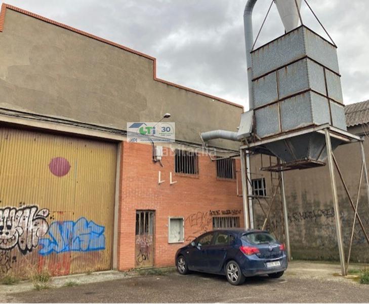 Foto 8348d962-ea9e-492b-8279-f8731f471ce7. Capannone industriale in Cuarte de Huerva