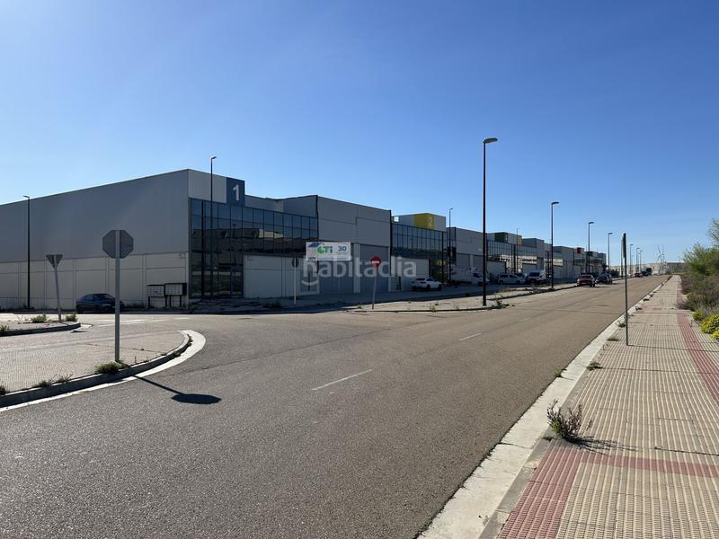 Foto 548231f0-59f1-4e9e-b12a-1149da578795. Nau industrial a Cartuja Baja Zaragoza