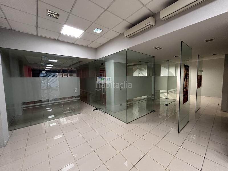 Foto 2d1104f3-c533-4541-a5e6-912da927f7b6. Alquiler local comercial  en alquiler calle moncasi en Zaragoza