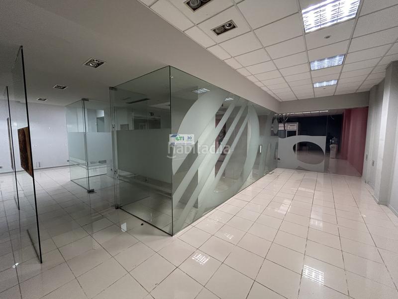 Foto ee3db461-ade7-4d04-8f0a-1ea9e97ff343. Location local commercial dans Ruiseñores Zaragoza