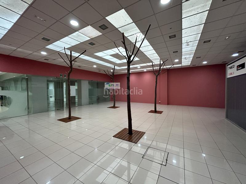 Foto 1bcccc98-e192-4cb2-ab90-2a30b59c1748. Rent business premise in Ruiseñores Zaragoza