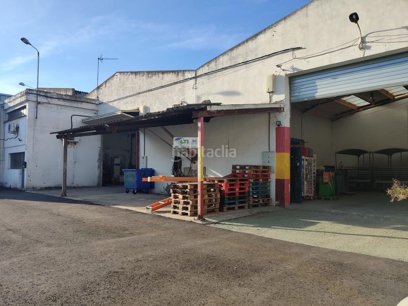 Foto 2a689ea3-bb57-4ea4-bac8-4755246de21c. Bâtiment à usage industriel dans Santa Isabel Zaragoza