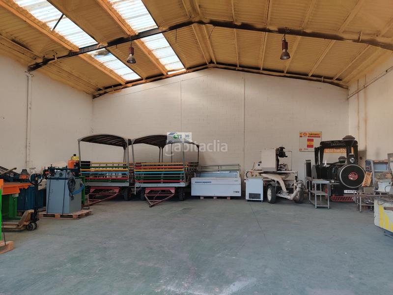 Foto eef10c98-a3a2-4d80-8ff2-8b153835647c. Bâtiment à usage industriel dans Santa Isabel Zaragoza