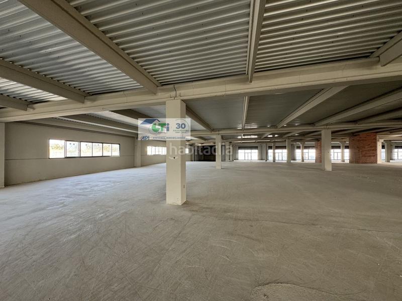 Foto d638f5e0-7284-47df-8cc8-a4a1b8047692. Nau industrial a Cartuja Baja Zaragoza