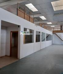 Nau industrial a Camino Real