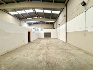 Fabrikhalle  C/  santo domingo 5. Nave 430 m2, con oficinas, en venta