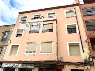 Pis  C/ benito vicioso. Piso de 5 habitaciones en calatayud