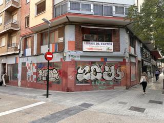 Location Local commercial  Calle corona- esquina concepcion arenal. Local corona de aragon