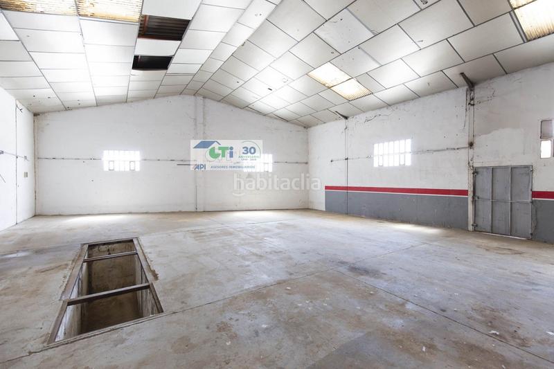 Foto 751a597b-49c4-43c1-9640-362b49792503. Fabrikhalle in Cuarte de Huerva