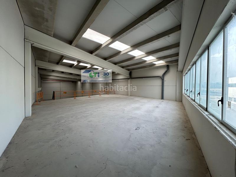 Foto 3f89ff6f-8ef5-46bb-b948-9dcc5fc19ce9. Industrial building in Cartuja Baja Zaragoza