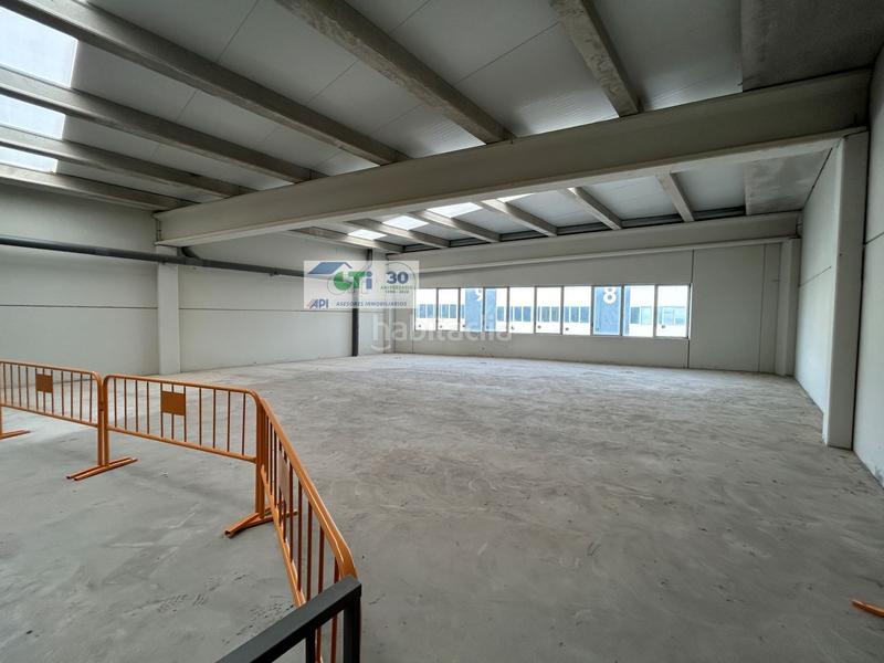 Foto 51fcd72c-2519-4dd3-9bb4-f48e962fc00a. Industrial building in Cartuja Baja Zaragoza