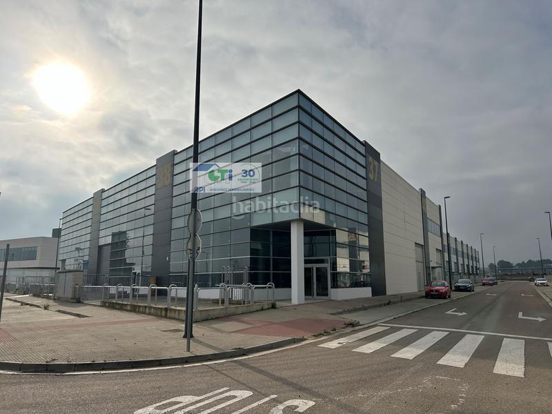 Foto 9604fd82-9199-47e1-ae91-d22b9c87b6e2. Industrial building in Cartuja Baja Zaragoza