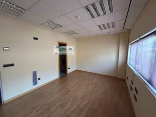 Alquiler Nave industrial  Calle salvia. Nave de 300m2 completamente equipada en recinto cerrado