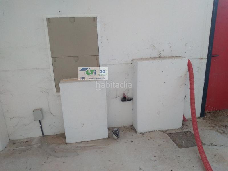 Foto da27120b-a039-4b69-9f41-5c3a5288d25d. Nau industrial a Cartuja Baja Zaragoza