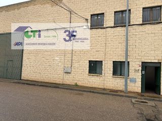 Rent Industrial building  PolÍgono  la estaciÓn 8. Nave  428  m2 en alquiler, utebo polxcdgono de la estacixd3n.