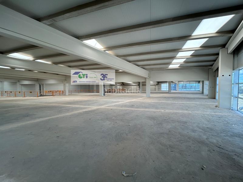 Foto 6cd73b28-670c-4d60-87bd-5fe8550f3bb0. Nau industrial a Cartuja Baja Zaragoza