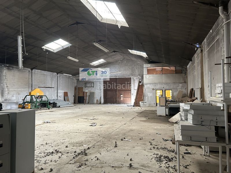 Foto b9aa5984-2518-441a-9802-8869aee1951c. Nau industrial a Cuarte de Huerva