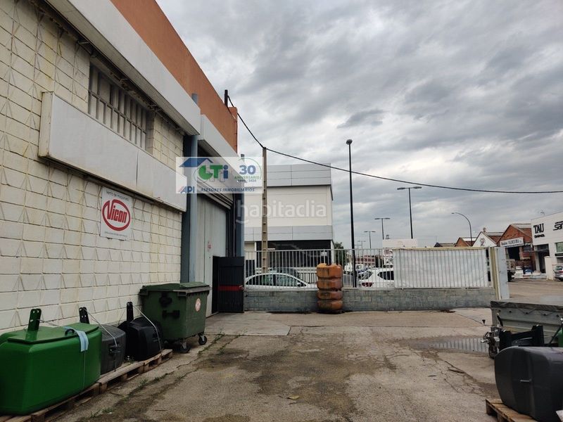 Foto f993f0b4-c8f1-41f5-a6a5-50c690949c7e. Nau industrial a Avenida Cataluña Zaragoza