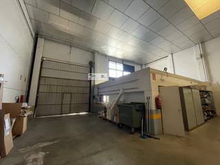 Alquiler Nave industrial  Cl virgen del buen acuerdo puerta 12. Nave en alquiler en molino del pilar