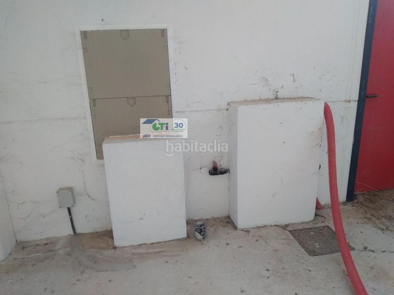 Foto 4c0e42dd-3976-492a-a634-15e0f07059e8. Nave industrial nave de 272m2 en recinto cerrado en Zaragoza