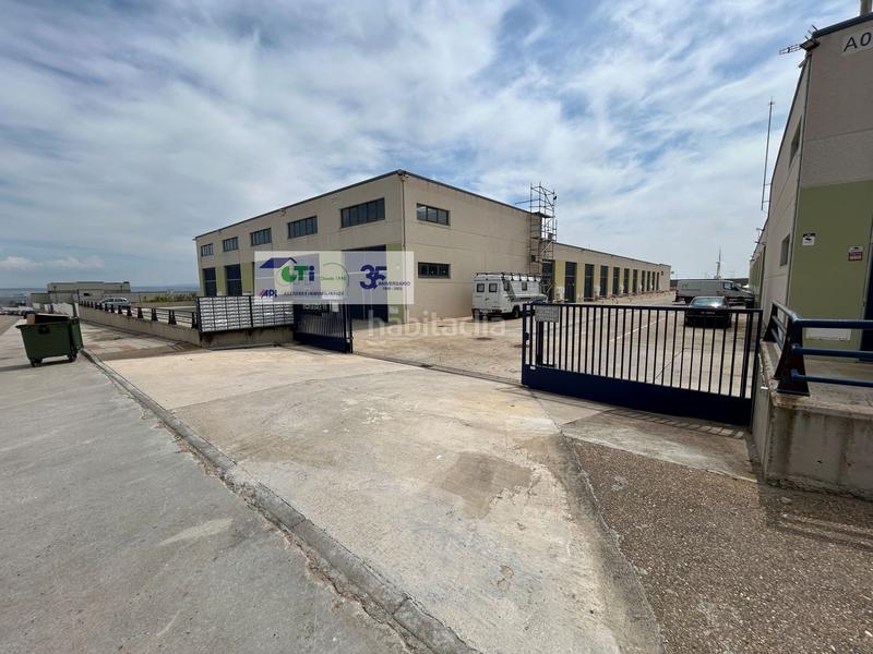 Foto 5abc6568-ad63-402e-a126-fe697b8dcffd. Bâtiment à usage industriel dans Cartuja Baja Zaragoza