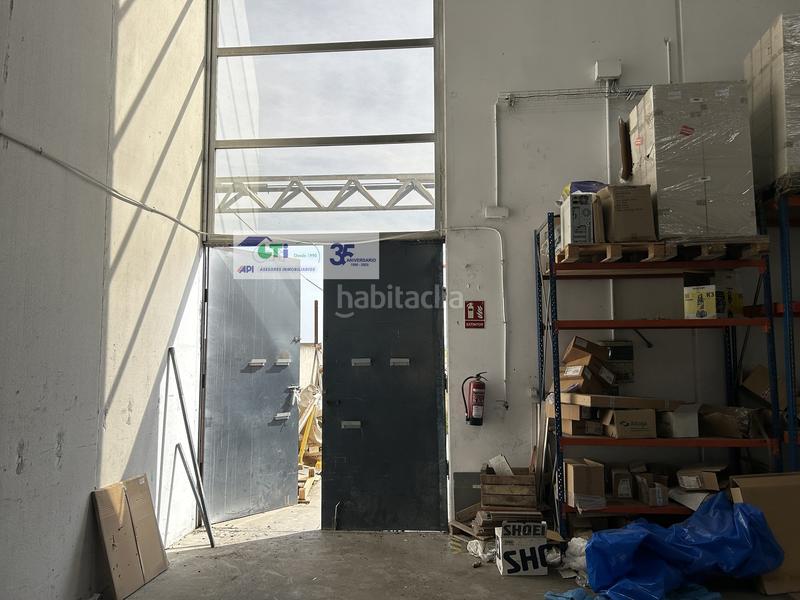 Foto 06c5203f-fabb-40da-981d-b5386b3add14. Location bâtiment à usage industriel dans Pinseque