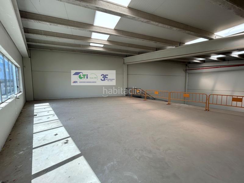 Foto bb0a1276-6c09-4d6d-8b1b-d8852395f2c9. Capannone industriale in Cartuja Baja Zaragoza