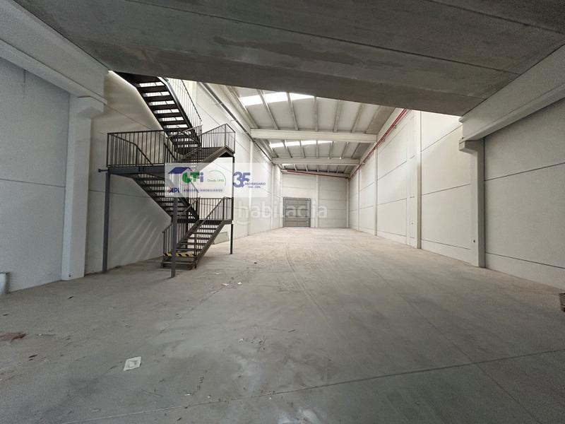 Foto 90be5592-e311-4df8-9abe-7ceb6c940c99. Nau industrial a Cartuja Baja Zaragoza