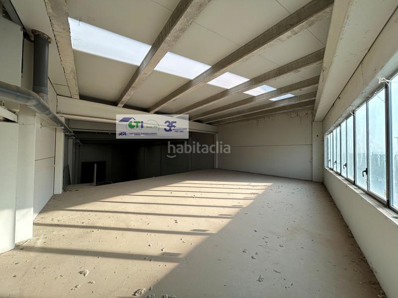 Foto e4fd51c6-409c-437e-b67c-e3b2383ed927. Nau industrial a Cartuja Baja Zaragoza