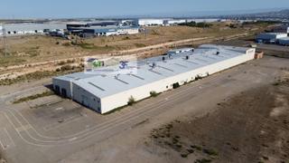 Rent Industrial building  C/ pirineos, n&#xba; 3, parcela 4,5, y 6. Nave industrial de 7.655m2 en alquiler x2013 polxedgono el pradi